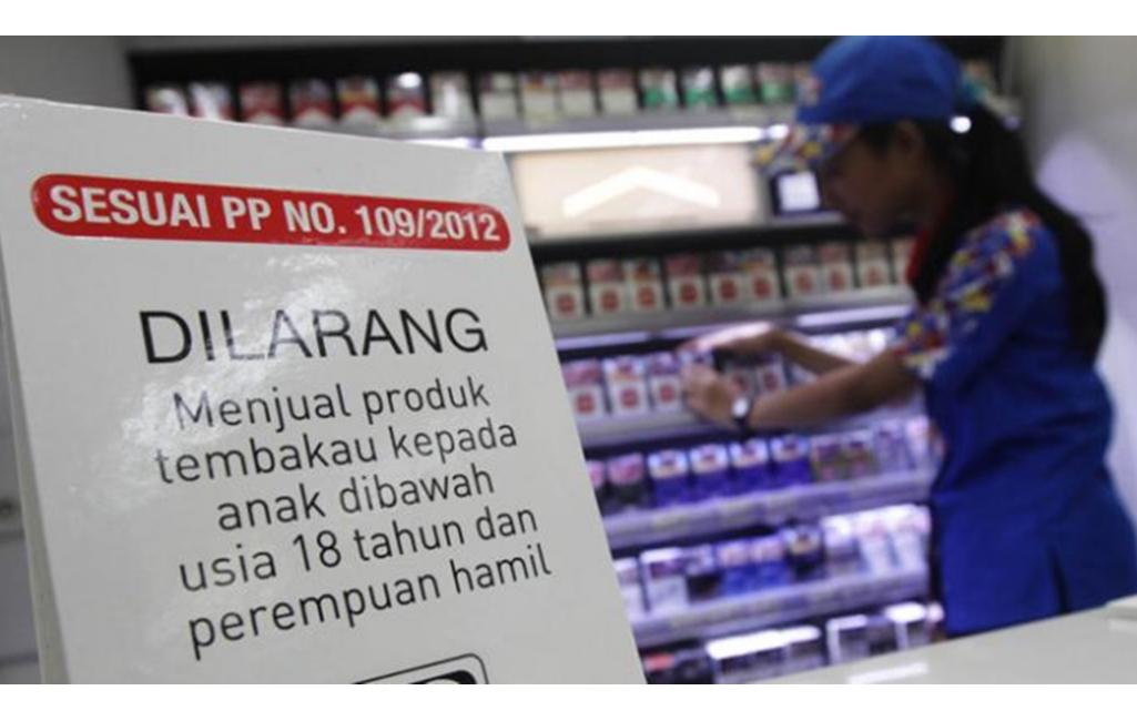Anak-Anak Mudah Mendapatkan Rokok