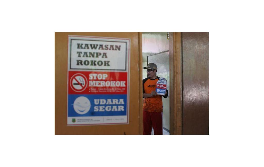 Bebaskan Sekolah dari Iklan Rokok