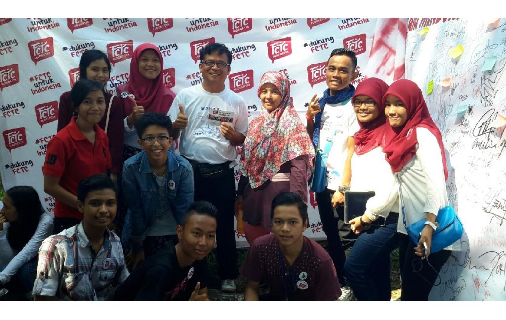 Aksi Gerakan Muda FCTC Padang
