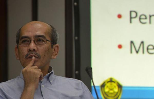 Faisal Basri Sebut Iklan Rokok Menyesatkan Masyarakat