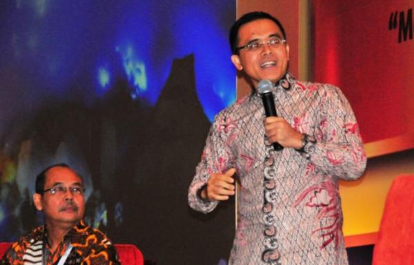 Bupati Anas Keluarkan Peraturan Untuk Kendalikan Reklame Iklan Rokok