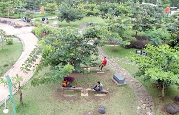 Kawasan Tanpa Rokok, Fasilitas Umum Jadi Tantangan