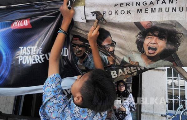 Pemasangan Iklan Bahaya Merokok Masih Sulit